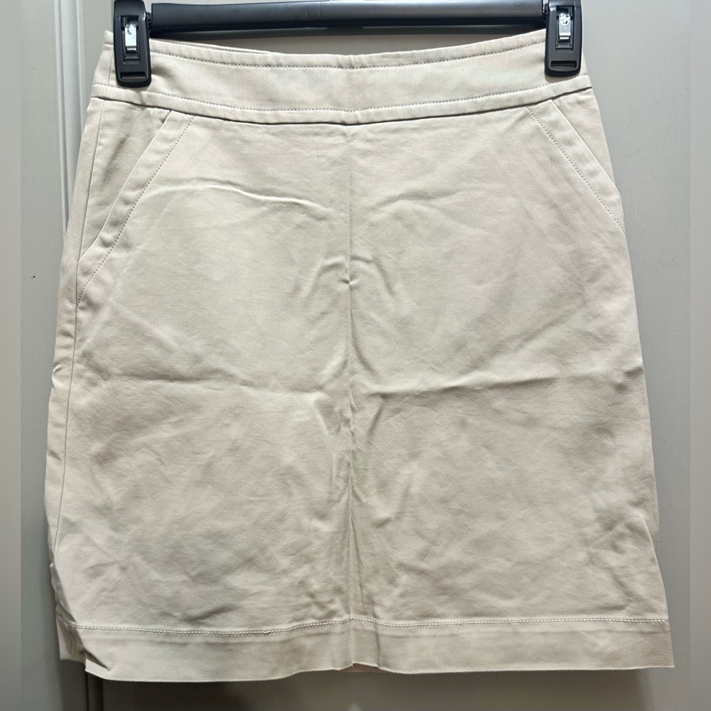 Banana Republic Size 2 Khaki Unlined Skirt EUC